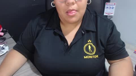 Snapshot of angy_ro12 chatting on 04.30.26 angy online show from 04.30.26
