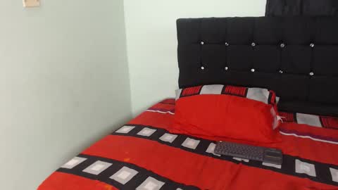 ani_damian22 online show from 10.31.25