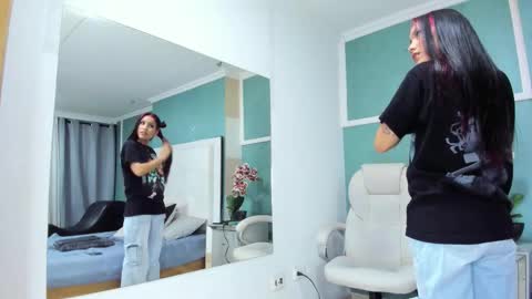 Snapshot of ania_gomez chatting on 02.06.26 Ania online show from 02.06.26