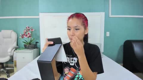 Snapshot of ania_gomez chatting on 02.17.26 Ania online show from 02.17.26