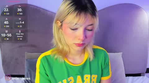 Ania online show from 12.26.24