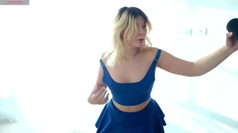 Ania online show from 10.17.25