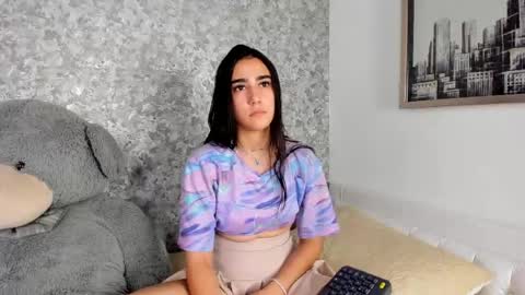 Snapshot of anika_h chatting on 04.21.26 anika_h online show from 04.21.26