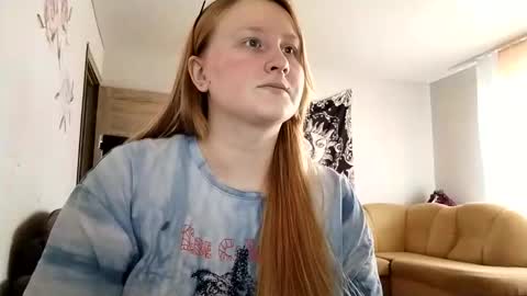 Snapshot of anika_lipps chatting on 09.16.25 Anika online show from 09.16.25