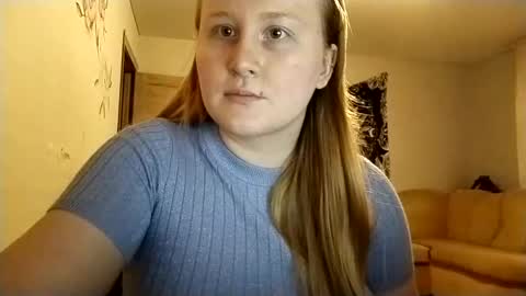 Snapshot of anika_lipps chatting on 09.29.25 Anika online show from 09.29.25