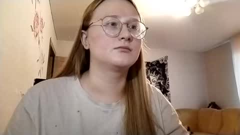 Snapshot of anika_lipps chatting on 10.13.25 Anika online show from 10.13.25