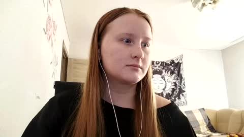Snapshot of anika_lipps chatting on 04.21.26 Anika online show from 04.21.26
