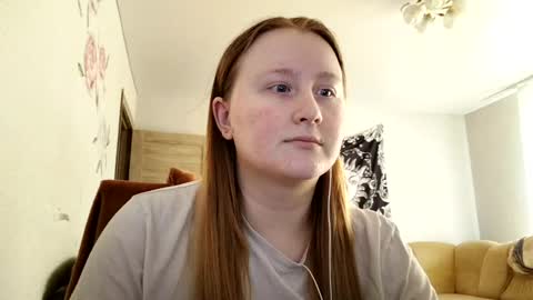 Snapshot of anika_lipps chatting on 05.17.26 Anika online show from 05.17.26