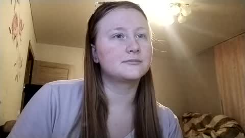 Snapshot of anika_lipps chatting on 06.11.26 Anika online show from 06.11.26
