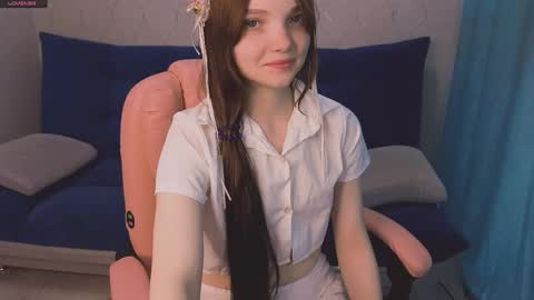 Snapshot of animealica chatting on 09.10.25 Alica online show from 09.10.25