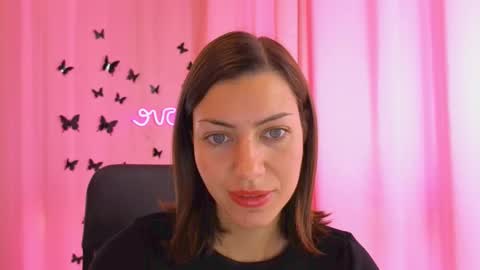 Anni online show from 10.19.25