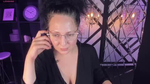 Anita online show from 12.16.24