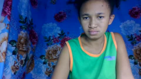 Snapshot of anitaazzh chatting on 06.18.26 anitaazzh online show from 06.18.26