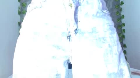 Anita Correa online show from 04.04.26