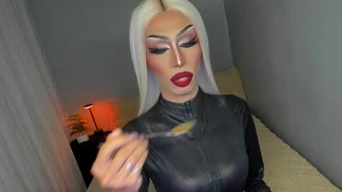 Miss Ann online show from 09.28.25