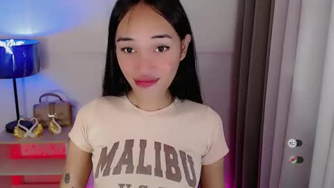 Snapshot of anitaguen chatting on 02.07.25 anita online show from 02.07.25