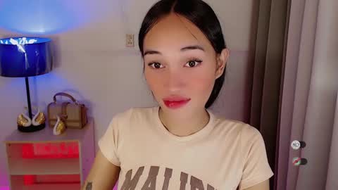 Snapshot of anitaguen chatting on 02.08.25 anita online show from 02.08.25
