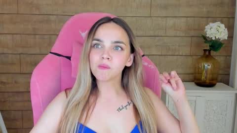 Snapshot of anitaventure chatting on 09.26.25 AnitaVenture online show from 09.26.25