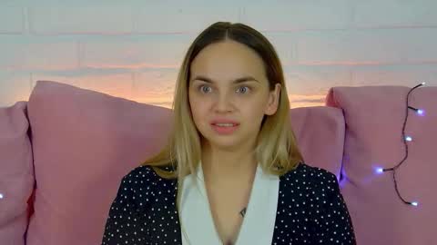 Snapshot of anitaventure chatting on 10.02.25 AnitaVenture online show from 10.02.25