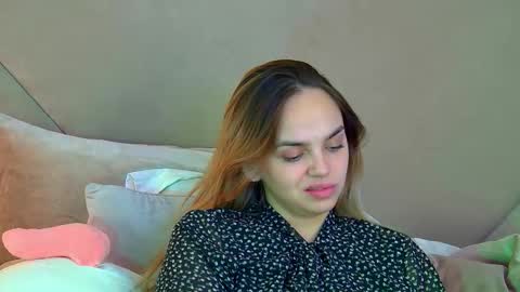 Snapshot of anitaventure chatting on 10.11.25 AnitaVenture online show from 10.11.25