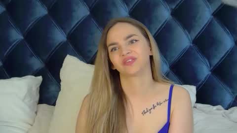 Snapshot of anitaventure chatting on 11.01.25 AnitaVenture online show from 11.01.25