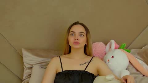 Snapshot of anitaventure chatting on 11.09.25 AnitaVenture online show from 11.09.25