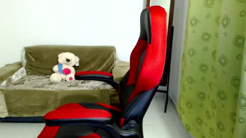 Anita Zarova online show from 01.12.25