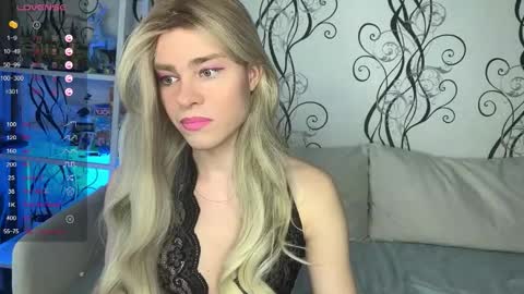 anjalin_sososok online show from 03.20.26