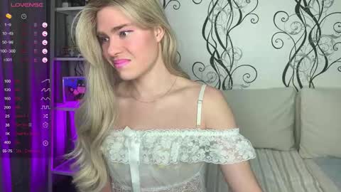 anjalin_sososok online show from 03.25.26