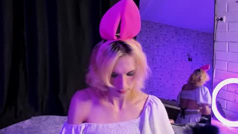 Angel online show from 10.13.25