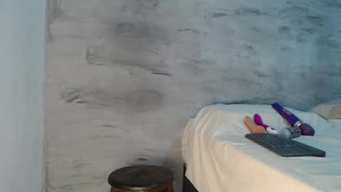 Snapshot of anjinhama chatting on 03.05.25 Hello My name is NaiaraPv is OPEN online show from 03.05.25