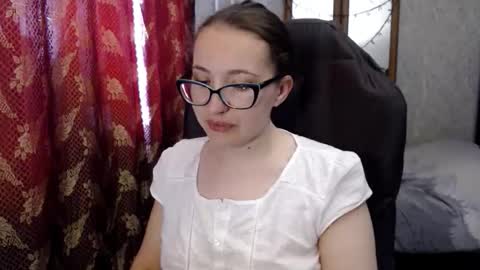 Snapshot of ankey_rayah chatting on 05.16.26 Nameless online show from 05.16.26
