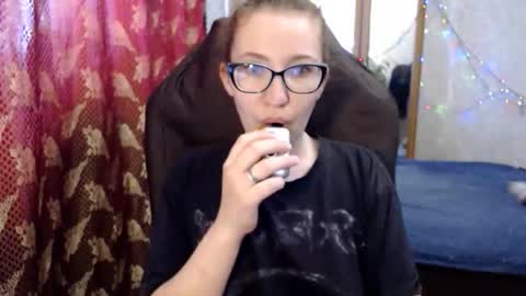 Snapshot of ankey_rayah chatting on 05.25.26 Nameless online show from 05.25.26