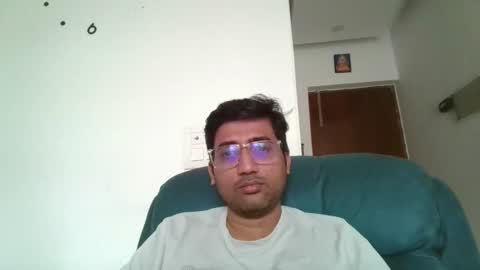 Snapshot of ankur1722 chatting on 11.08.25 Slave looking for Mistress online show from 11.08.25