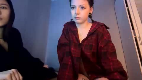 AnmiXHot online show from 11.14.25