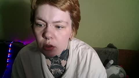 ann_lelala_ online show from 02.18.25