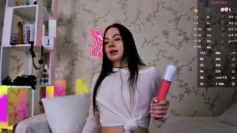 Snapshot of ann_sweer chatting on 10.10.25 Anna online show from 10.10.25