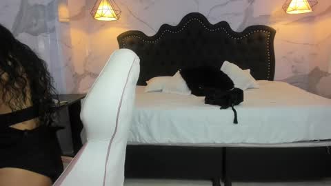 Snapshot of anna2809 chatting on 09.25.25 Ana online show from 09.25.25