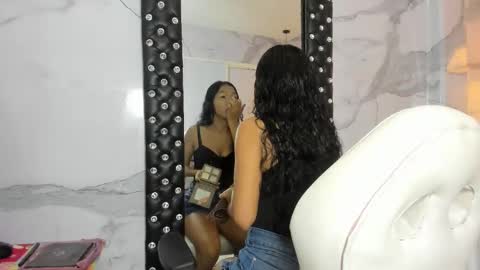 Snapshot of anna2809 chatting on 10.18.25 Ana online show from 10.18.25