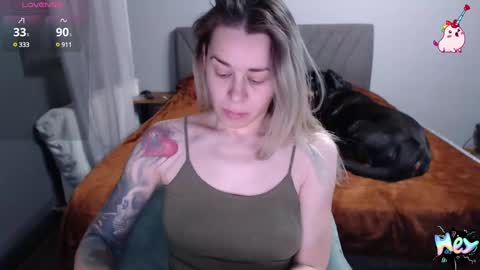 Snapshot of anna_ana chatting on 12.01.24 Anadirectgirl online show from 12.01.24