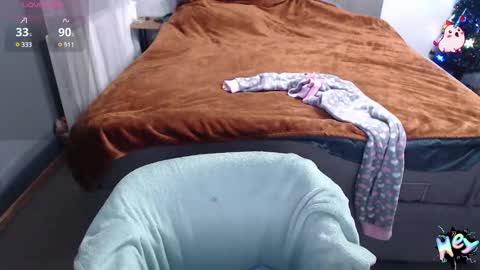 Snapshot of anna_ana chatting on 12.16.24 Anadirectgirl online show from 12.16.24