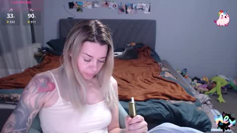 Snapshot of anna_ana chatting on 11.15.25 Anadirectgirl online show from 11.15.25