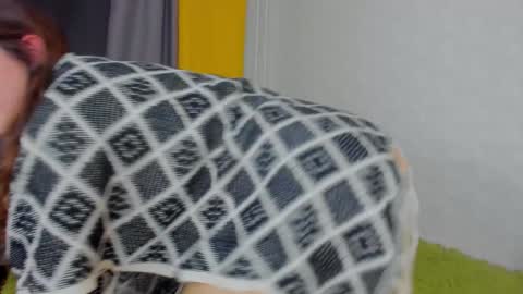 Snapshot of anna_in_wonderworld chatting on 12.11.24 Annanext stream 3th of Dec online show from 12.11.24