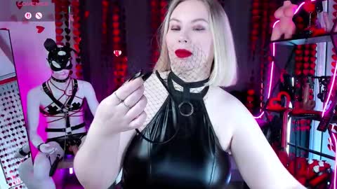 Snapshot of anna_maxwell chatting on 02.14.26 Anna online show from 02.14.26