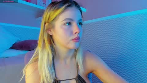 Anna online show from 02.07.25