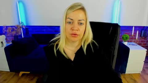 anna_snow9 online show from 09.25.25