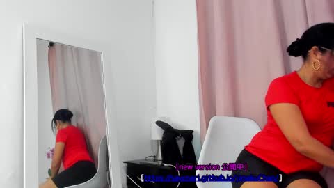 Snapshot of annaarela chatting on 09.14.25 Annaarela online show from 09.14.25