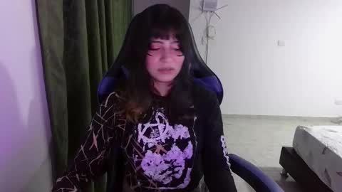 Anna online show from 10.14.25