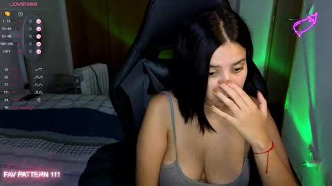 Snapshot of annadolll chatting on 10.27.25 OF twitter annadangerx pornhub online show from 10.27.25