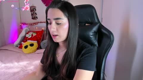 Annadu011 online show from 12.20.24